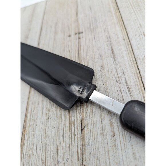 Icing Spatula Spreader Serrated Knife 12 1/2" Nylon Plastic Black - Picture 6 of 7